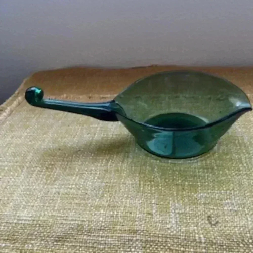 Hand Blown Green Glass Pouring‎ Pan Sauce Pan